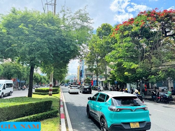 BÁN NHÀ MẶT TIỀN : 403 HỒNG BÀNG - P. 14 - Q. 5 - TPHCM