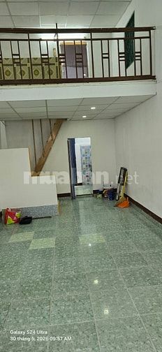 Cho thuê nhà nguyên căn hẻm 1054 CMT8 F4 QTB