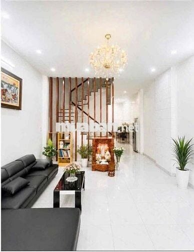 Nhà lầu có nội thất KDC Nam Long