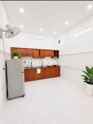 Nhà lầu có nội thất KDC Nam Long
