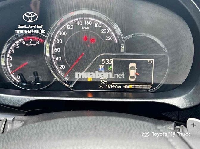 Toyota Vios 2024 1.5G CVT Bạc 16.000 km