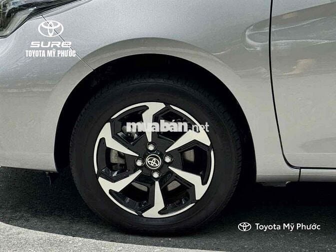 Toyota Vios 2024 1.5G CVT Bạc 16.000 km