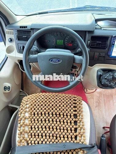 Ford Transit 2018 Ghế Âu Bạc