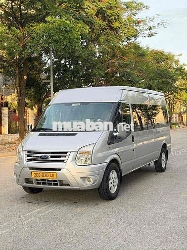 Ford Transit 2018 Ghế Âu Bạc
