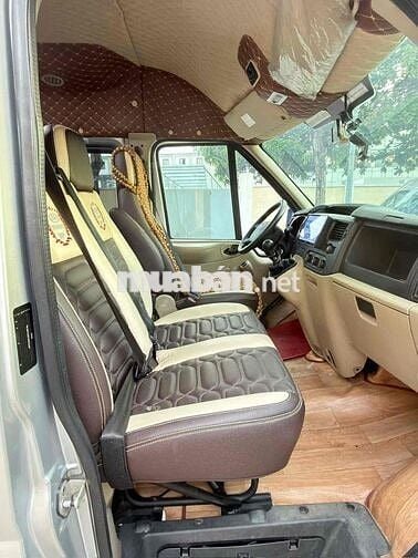 Ford Transit 2018 Ghế Âu Bạc