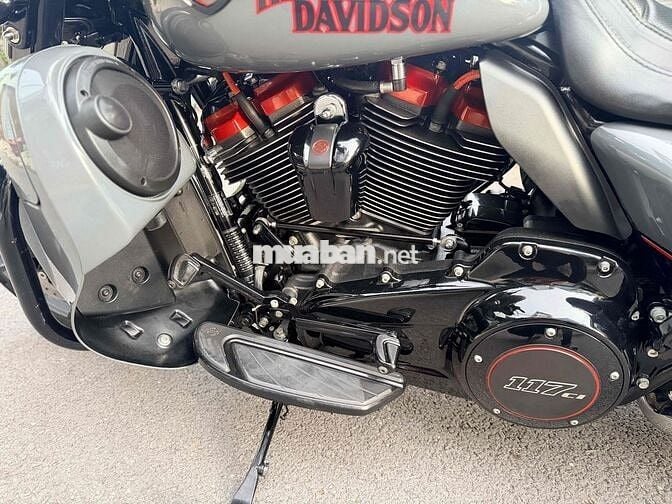 Harley Davidson CVO Street Glide 117 ABS 2018 Xám