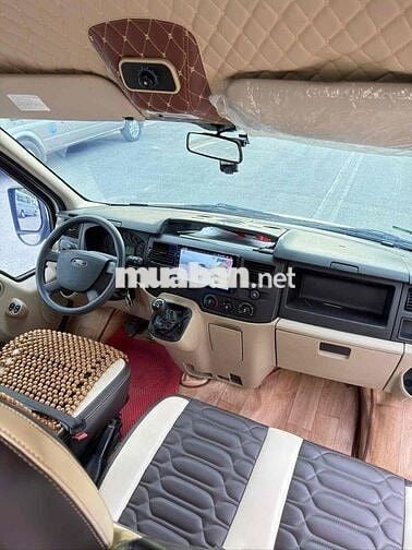 Ford Transit 2018 Ghế Âu Bạc