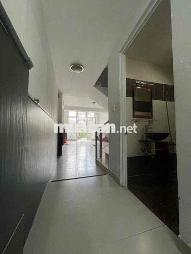 cho thuê nhà mặt tiền nội bộ 5PN kdc Bình Phú gần công viên , siêu thi
