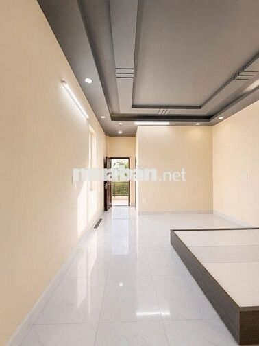 BÁN NHÀ ĐƯỜNG NGUYÊN HỒNG - 3 TẦNG BTCT 4PN 3WC - NGANG LỚN VUÔNG VỨC