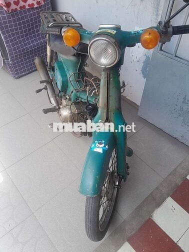 Honda Cub .giấy tờ đầy đủ.ko có số máy giá.1tr800k