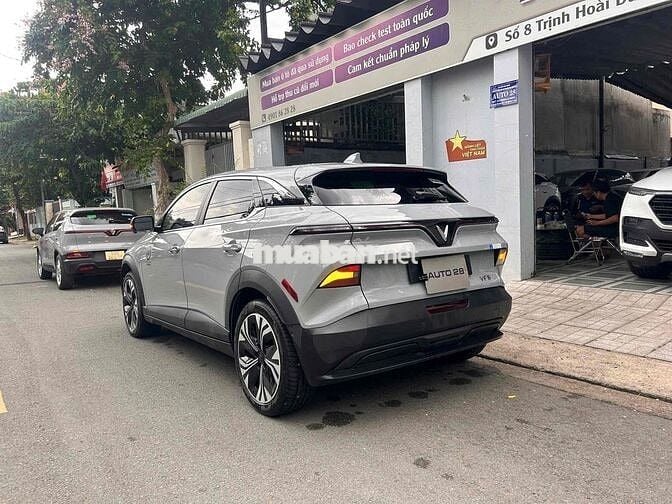 VinFast VF6 Plus 2026 Xuất Mỹ Xám 11.000 km