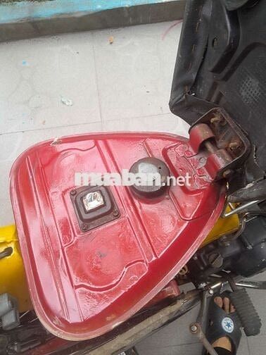  Cub Vàng Máy kêu chạy bình thường  2tr600 tư hiểu