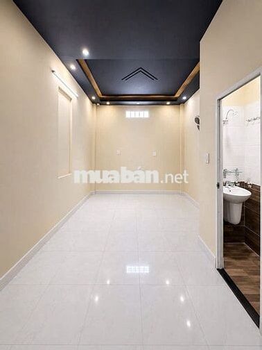 BÁN NHÀ ĐƯỜNG NGUYÊN HỒNG - 3 TẦNG BTCT 4PN 3WC - NGANG LỚN VUÔNG VỨC