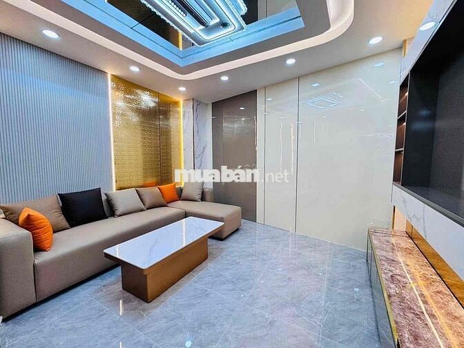 Nhà Mới Có Thang Máy, Hẻm Xe Hơi, Trung Tâm Phú Nhuận