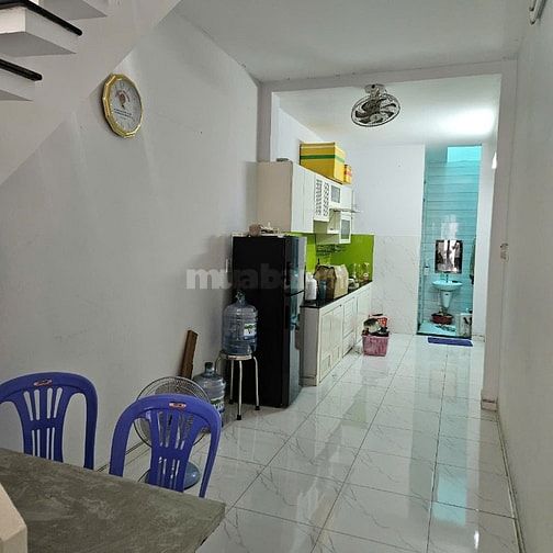 CHÍNH CHỦ CHO THUÊ TẦNG TRỆT NHÀ MỚI, HẺM XE HƠI GẦN BÀ CHIỂU