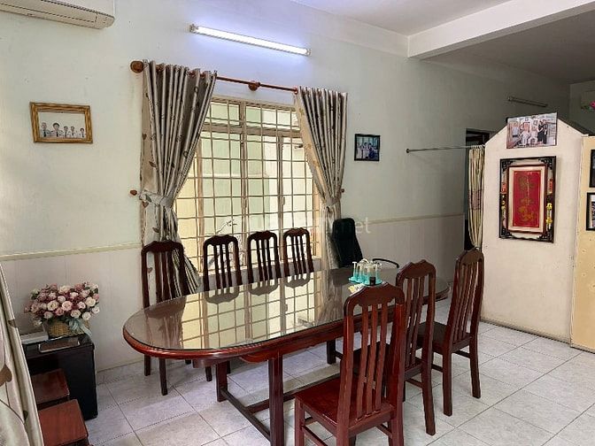 Nhà MT Hát Giang - Khu Sân Bay 10,7x17,6 -3 tầng tiện xây Hầm 7 lầu
