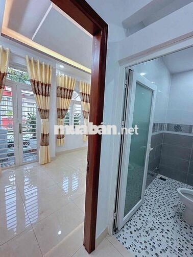 NHÀ ĐẸP 4 TẦNG GẦN TÂN QUÝ SIÊU THỊ AEON 40m2 4x10 Hướng Đông Nam