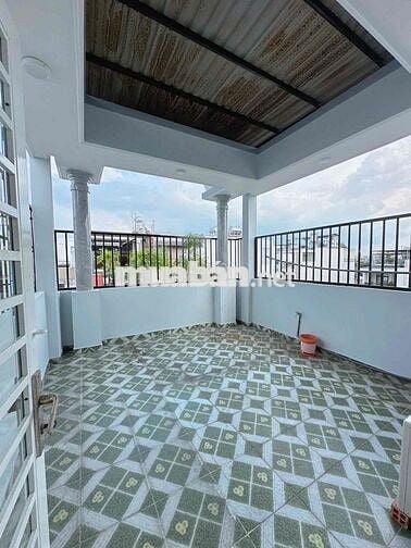 NHÀ ĐẸP 4 TẦNG GẦN TÂN QUÝ SIÊU THỊ AEON 40m2 4x10 Hướng Đông Nam