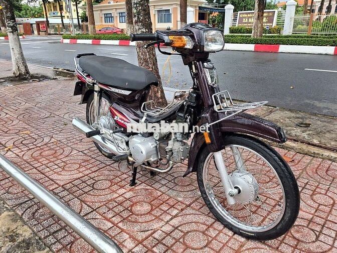 Dream Thái 1992 bán chưa đủ tiền dọn