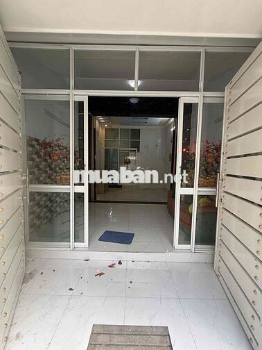 nhà thuê Bùi tư toàn an lạc bình Tân DT 128m giá 8tr5