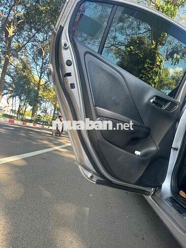 gd cần bán Honda City 2017 stđ nguyên zin 9 chủ