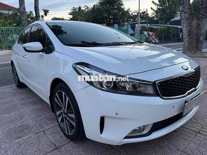 Kia Cerato 2018 1.6 AT - 72000 km