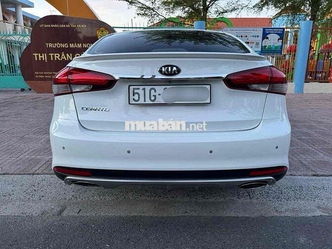 Kia Cerato 2018 1.6 AT - 72000 km