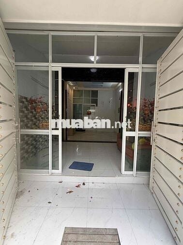 nhà thuê Bùi tư toàn an lạc bình Tân DT 128m giá 8tr5