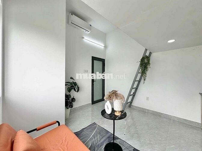 DUPLEX CỬA SỔ TRỜI CỰC XỊN GIÁ TỐT CUỐI NGUYỄN THÁI SƠN CẦU SẮT
