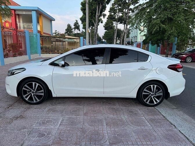 Kia Cerato 2018 1.6 AT - 72000 km
