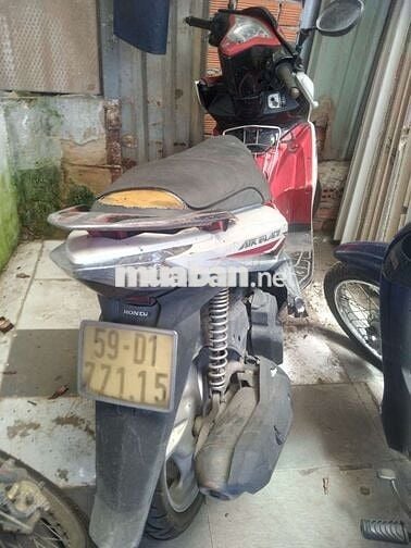 Honda Air Blade 125 Đỏ trắng cũ