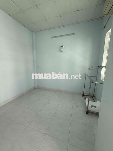 nhà thuê Bùi tư toàn an lạc bình Tân DT 128m giá 8tr5