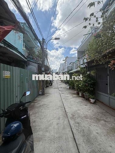 nhà thuê Bùi tư toàn an lạc bình Tân DT 128m giá 8tr5