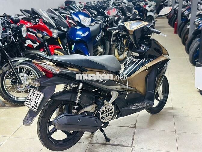 XE MÁY THỊNH PHÁT-AIR BLADE 110 VÀNG ĐEN ĐỜI  2012