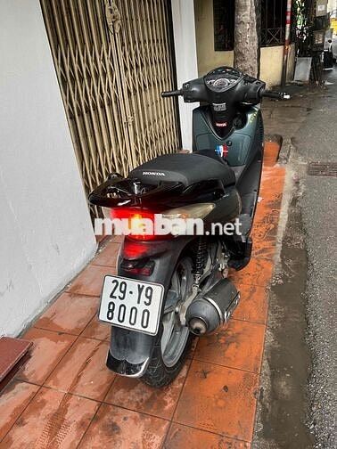 Honda SH 150 Xanh rêu Nhập khẩu