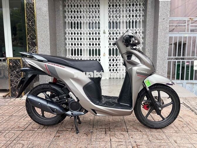 Honda Vision 2026 600km Bạc