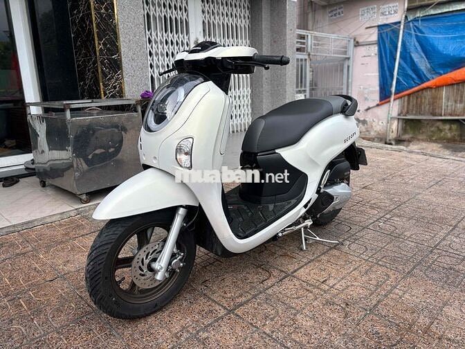 Honda Scoopy Trắng 2800km
