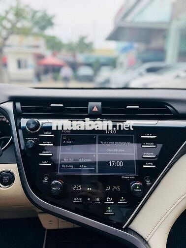 Toyota Camry 2.5Q 2020 Đen 51,635 Km