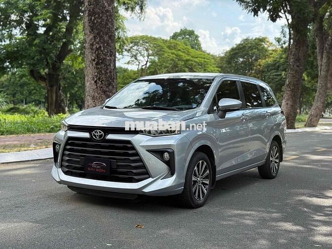 Toyota Avanza Premio CVT 2023 Bạc 60.000 km