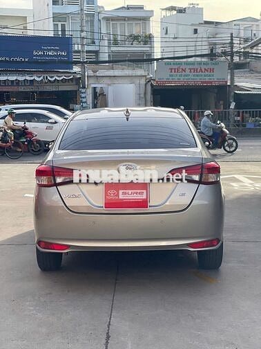 Toyota Vios E CVT 2022 Nâu vàng 23.514 km
