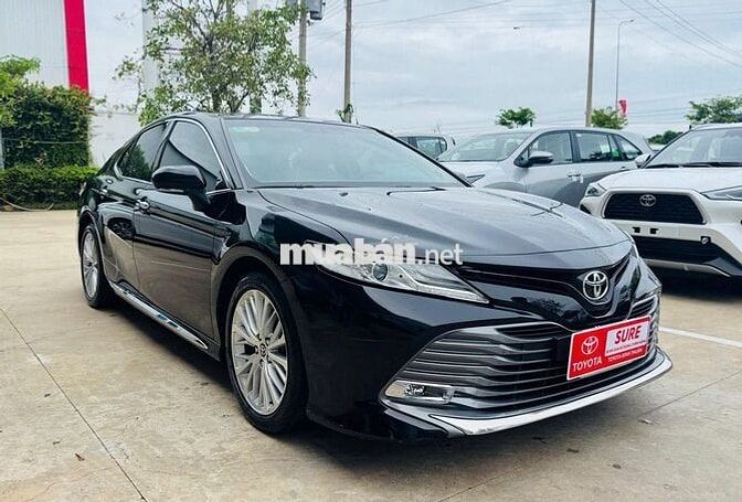 Toyota Camry 2.5Q 2020 Đen 51,635 Km