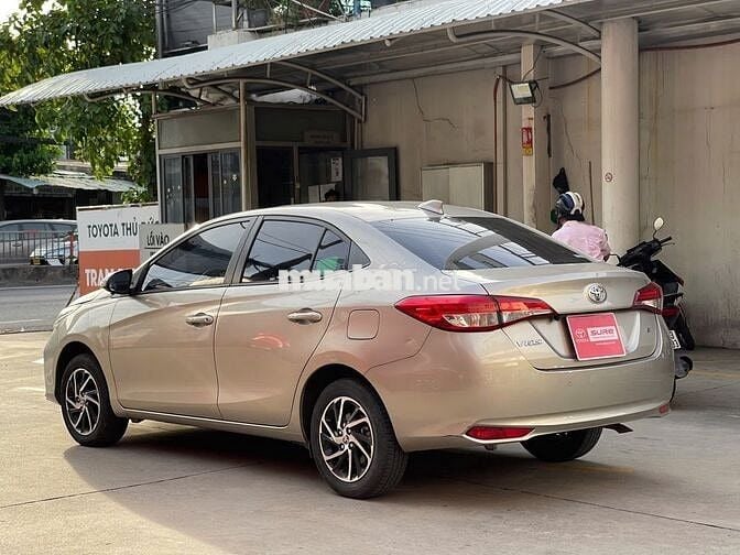 Toyota Vios E CVT 2022 Nâu vàng 23.514 km
