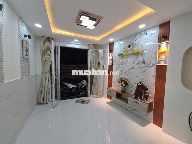Nhà đẹp sát Quận trung tâm - Quận 8 - 3 phòng ngủ có pn trệt