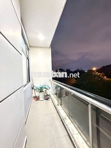 CĂN HỘ FULL NỘI THẤT CÓ BAN CÔNG RẺ NHẤT VẠN PHÚC CHỈ 5TRX