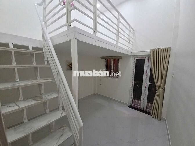 Nhà đẹp sát Quận trung tâm - Quận 8 - 3 phòng ngủ có pn trệt