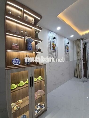 Nhà đẹp sát Quận trung tâm - Quận 8 - 3 phòng ngủ có pn trệt