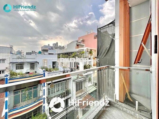 STUDIO BAN CÔNG FULL NỘI THẤT THANG MÁY NGAY TRUNG TÂM