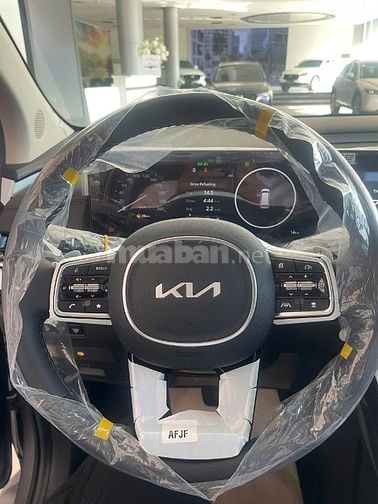 KIA Carnival 2.2D phiên bản Signature