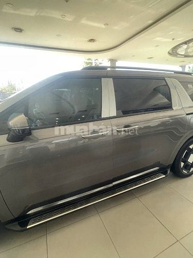 KIA Carnival 2.2D phiên bản Signature