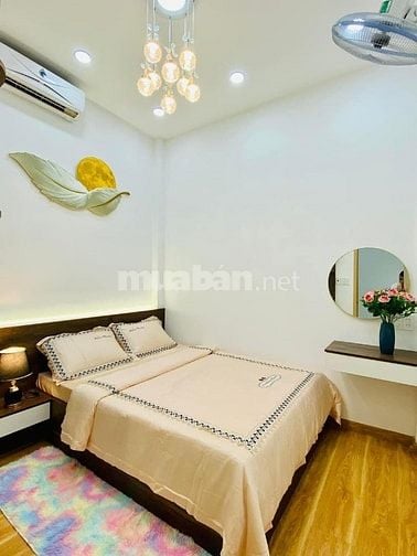 Bán nhà hẻm, Nguyễn Công Trứ, Bình Thạnh, 42 m² (3m x 14m), 3 phòng